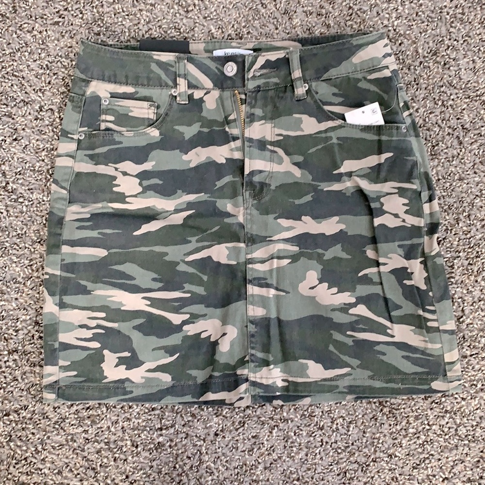 Camo skirt